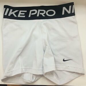 women’s nike pro shorts 3 inch in white
